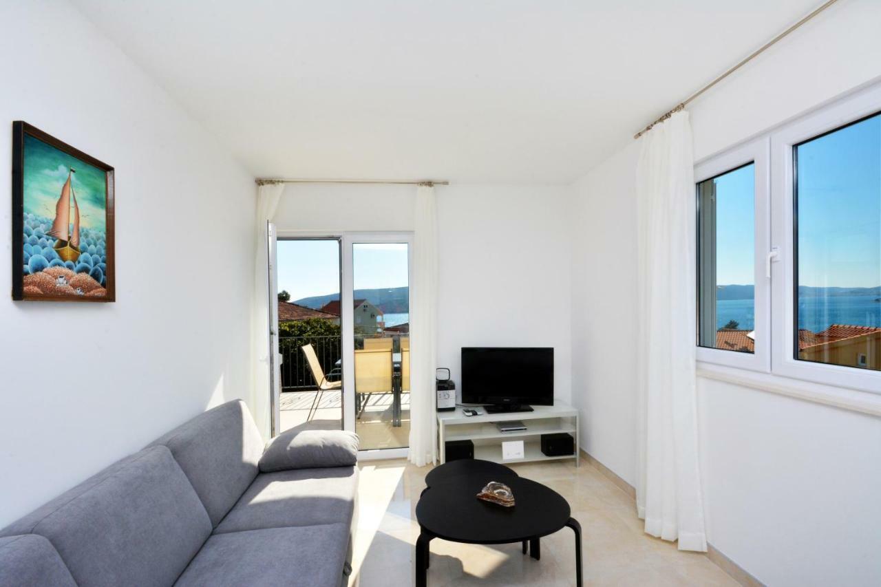 Apartment Reljic Seget Vranjica Esterno foto